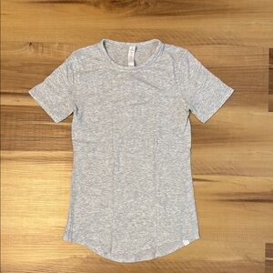 Women’s Lululemon Heather Gray Casual Tee